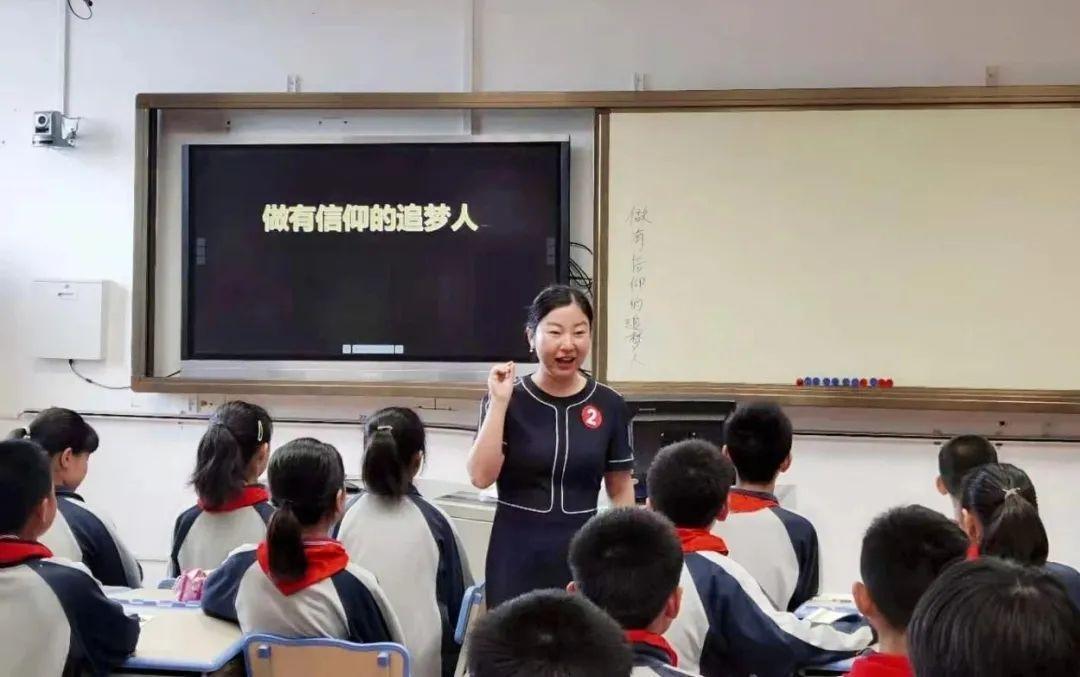 中国足球国家队名单,李磊的崛起与期待 中国足球国家队名单,李磊的崛起与期待