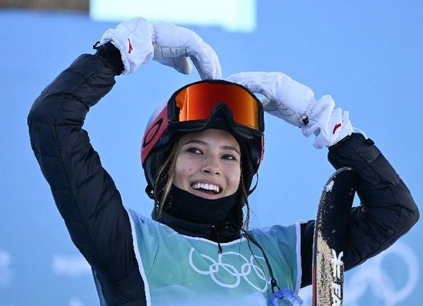 谷爱凌今天参加的比赛，揭秘冬奥赛场上的冰雪公主